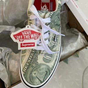 Vans x Supreme Skate Era Shoes